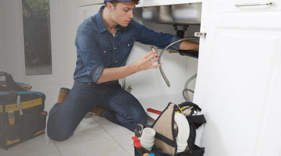 Expert burst pipe repair services in Caddo, OK
